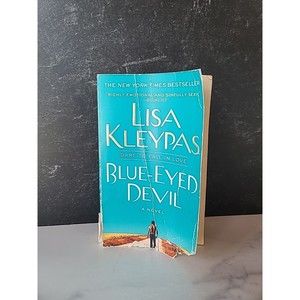 The Travis Family Ser.: Blue-Eyed Devil by Lisa Kleypas (2009, Mass Market)